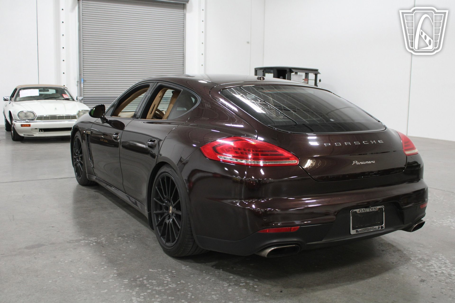 Used 2014 Porsche Panamera 4 image 16
