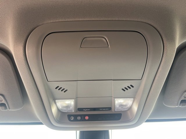 Used 2023 GMC Acadia SLE w/ Driver Convenience Package image 35