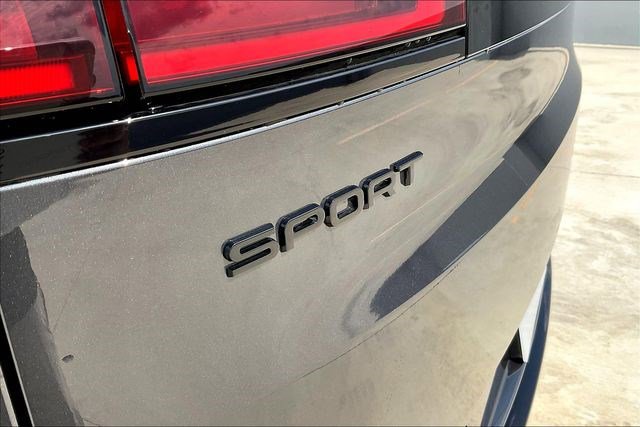 New 2025 Land Rover Range Rover Sport Dynamic SE image 9