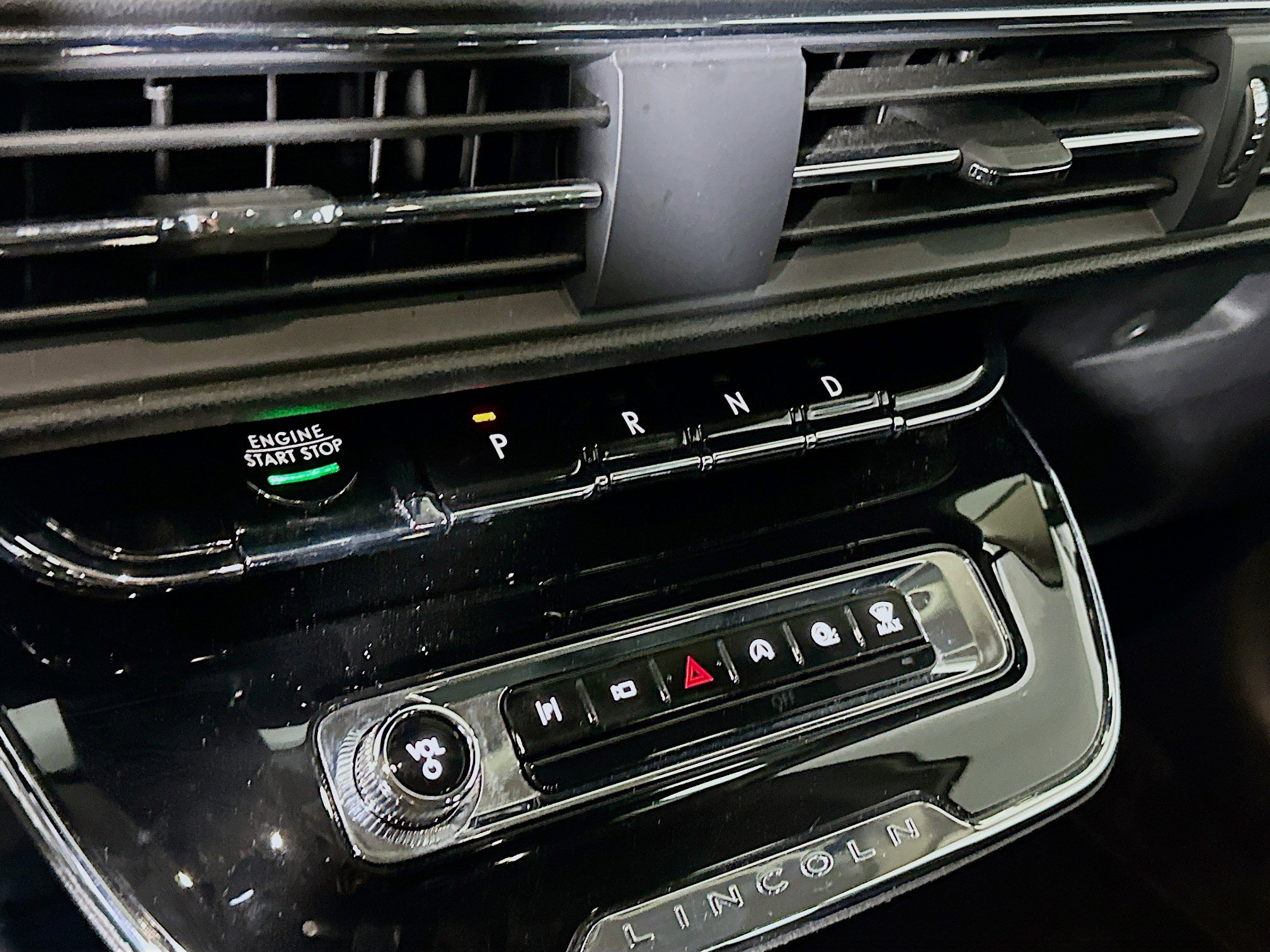 Used 2024 Lincoln Corsair Reserve w/ Equipment Group 201A image 25