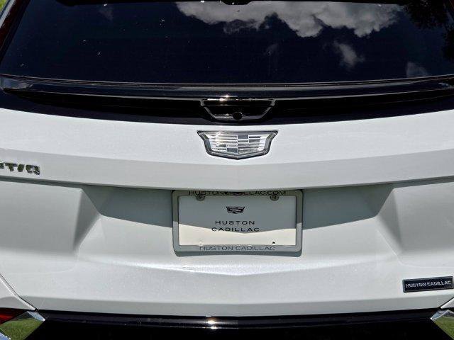 New 2027 Cadillac Optiq Luxury AWD/4WD image 13