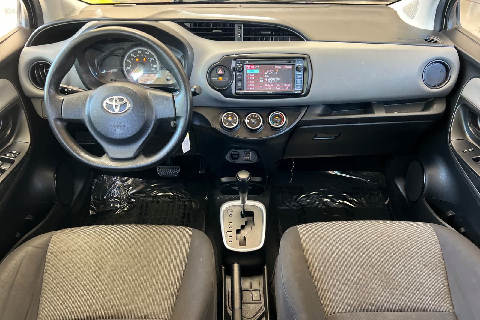 Used 2015 Toyota Yaris L FWD image 3