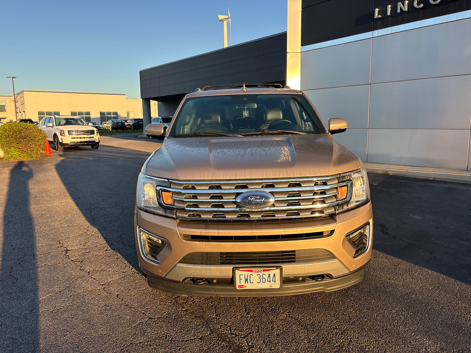 Used 2020 Ford Expedition Limited w/ Equipment Group 301A AWD/4WD image 2
