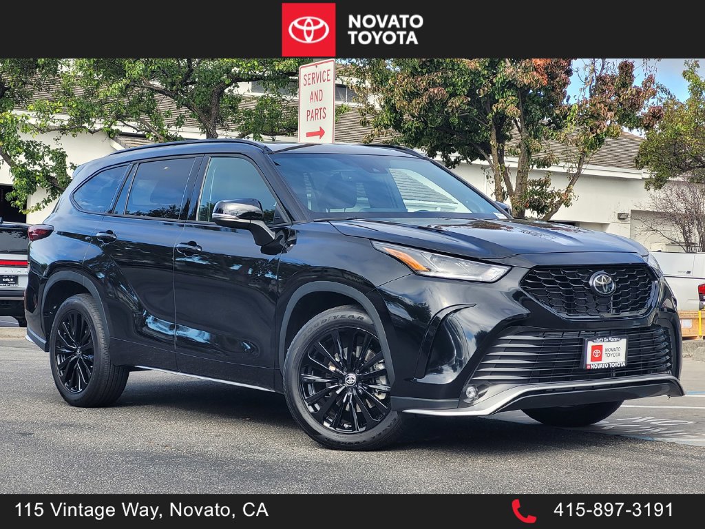 Used 2024 Toyota Highlander XSE