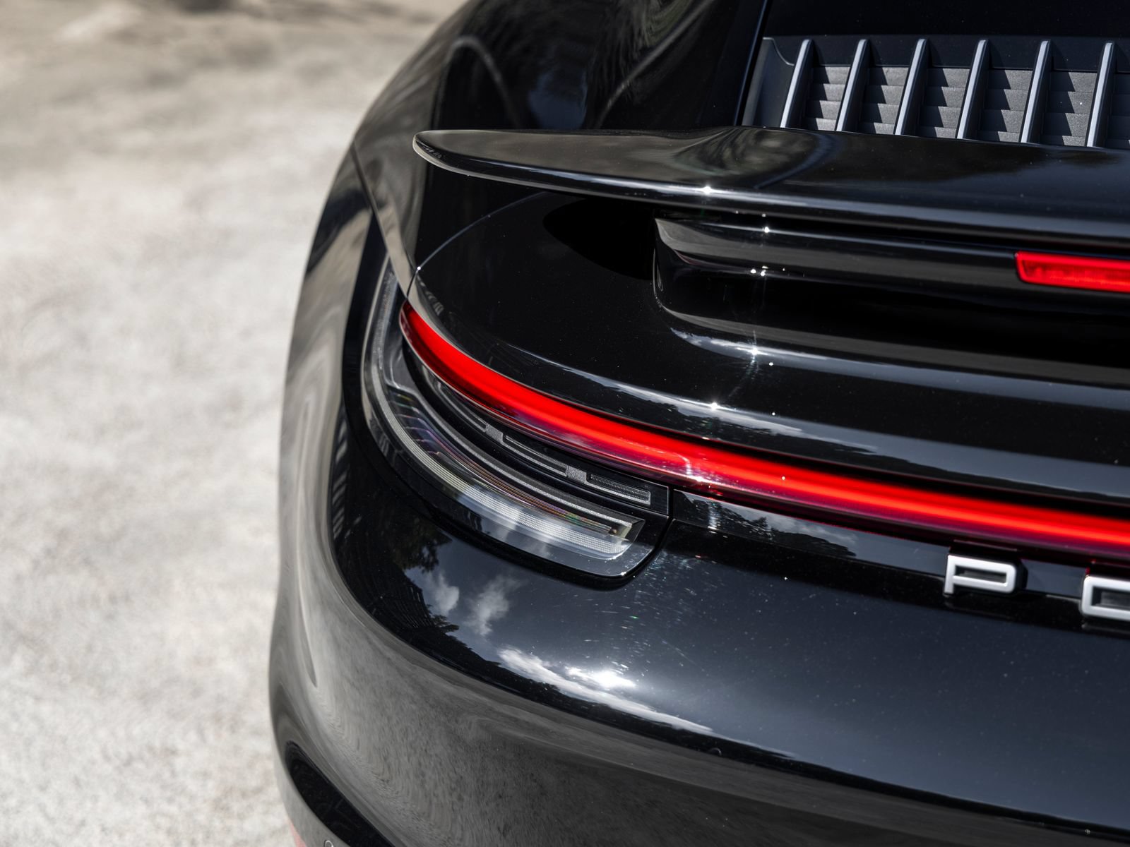Certified 2025 Porsche 911 Turbo S AWD/4WD image 19