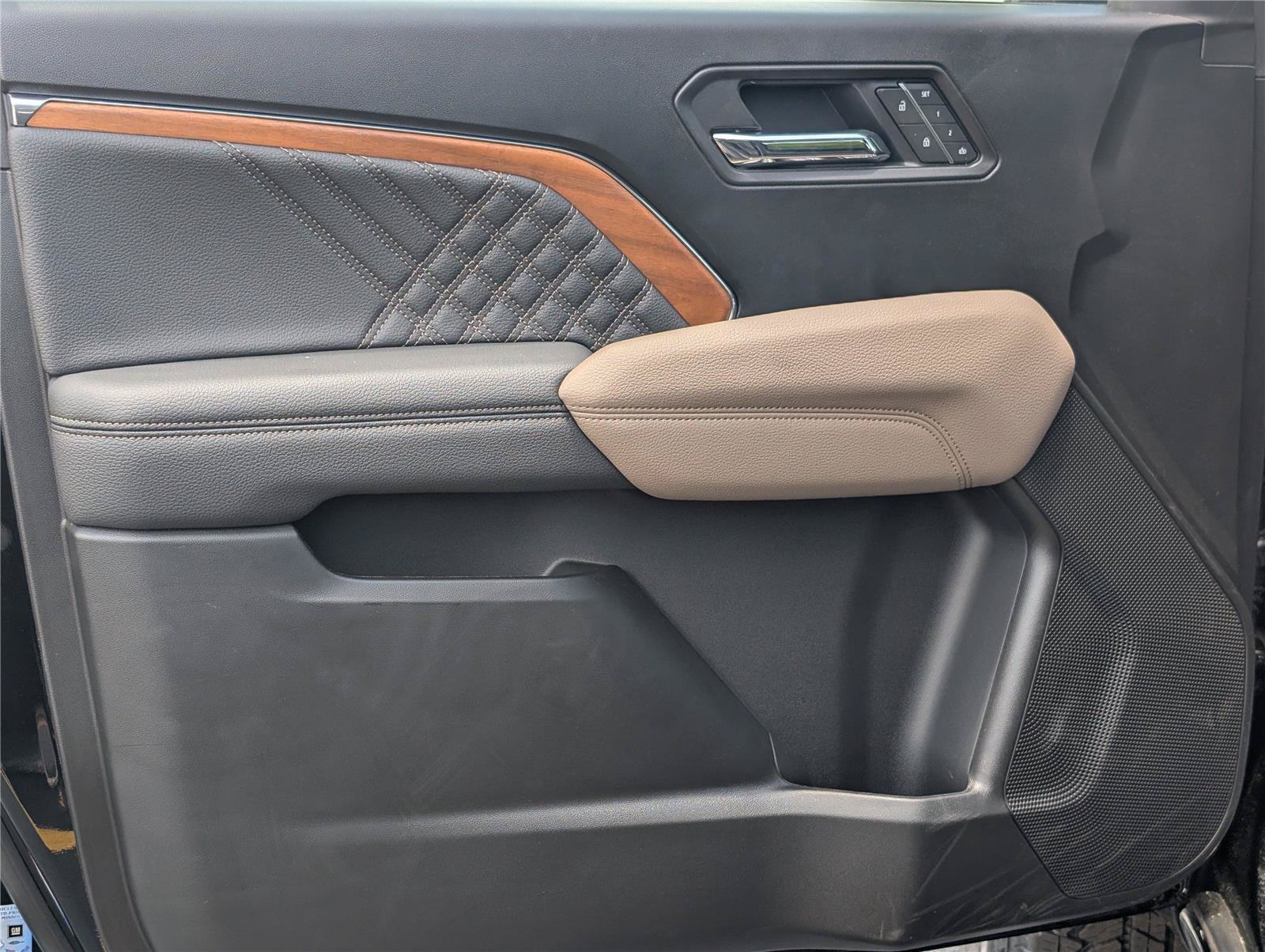 New 2026 GMC Canyon Denali AWD/4WD image 14