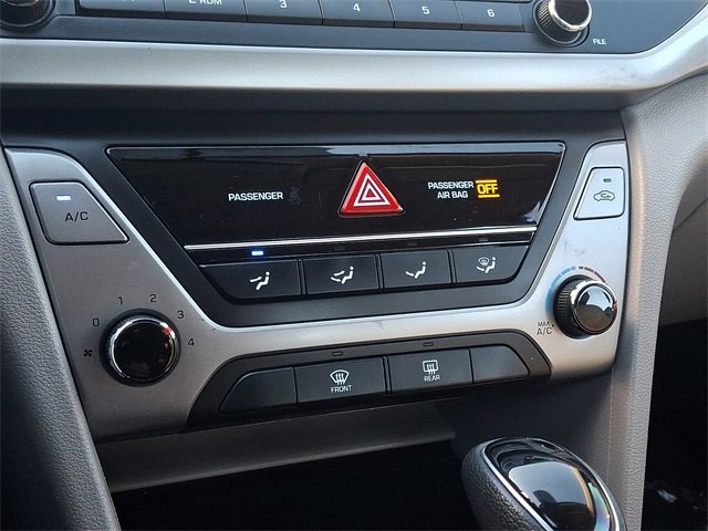 Used 2017 Hyundai Elantra SE image 15