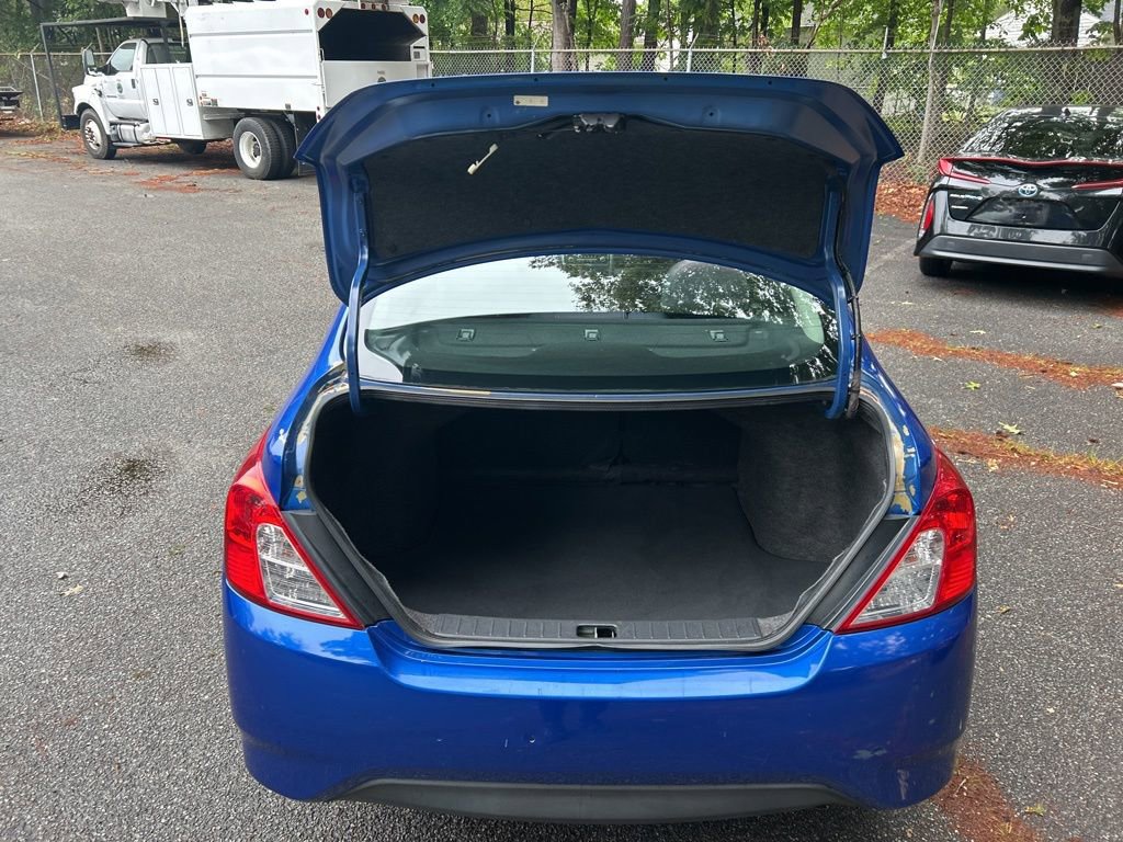 Used 2016 Nissan Versa SV FWD image 28