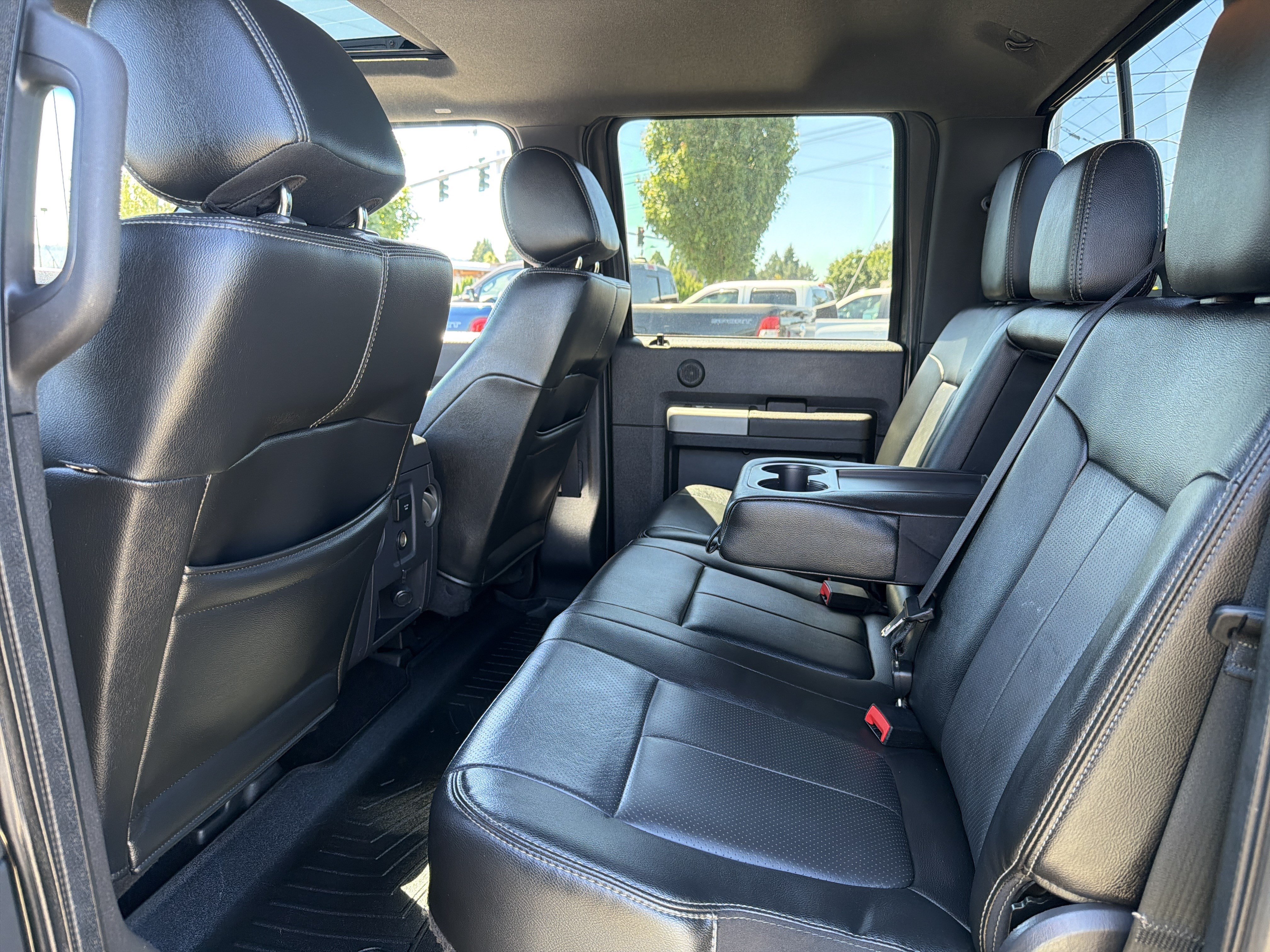Used 2016 Ford F350 Lariat w/ Lariat Ultimate Package AWD/4WD image 11