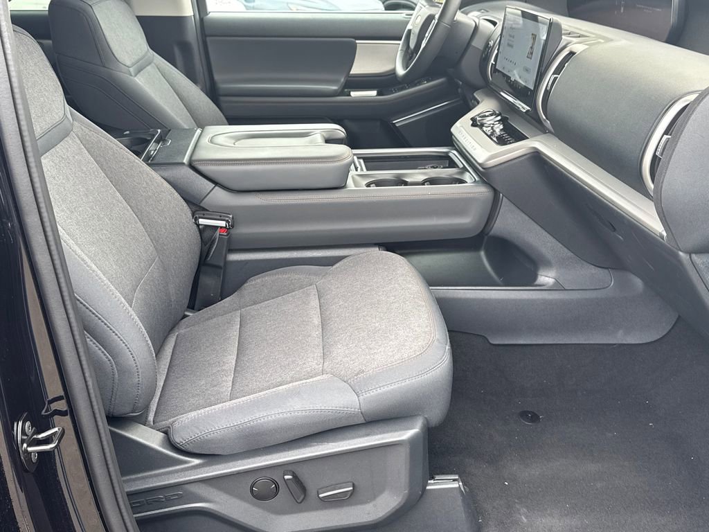 Used 2025 Ford Expedition Max Active AWD/4WD image 13