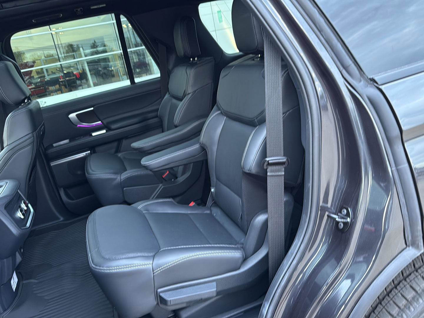 New 2025 Ford Expedition Platinum w/ Stealth Appearance Package image 12