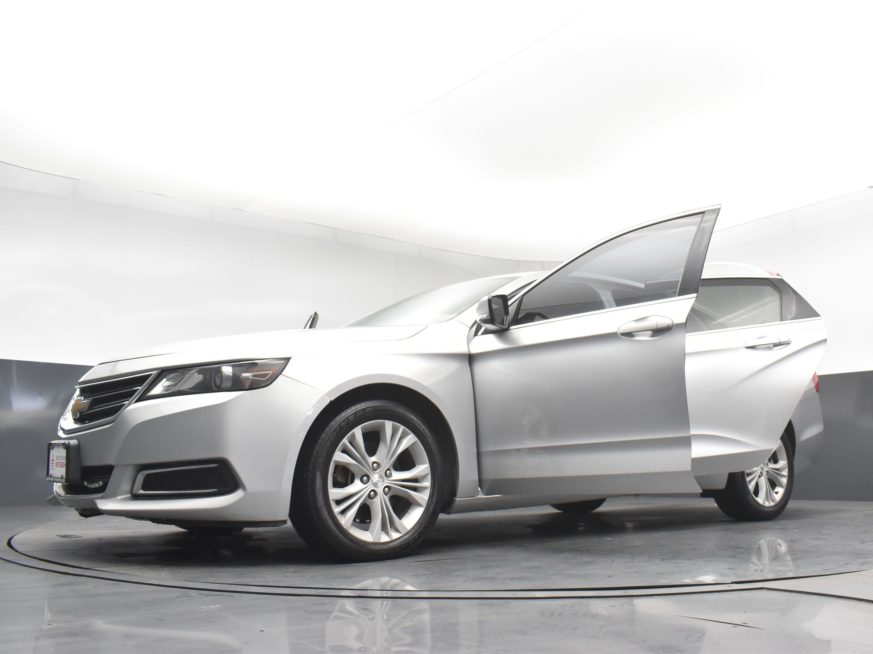 Used 2015 Chevrolet Impala LT image 30