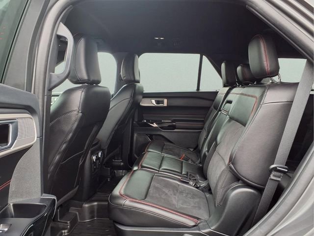 Used 2023 Ford Explorer ST-Line AWD/4WD image 13