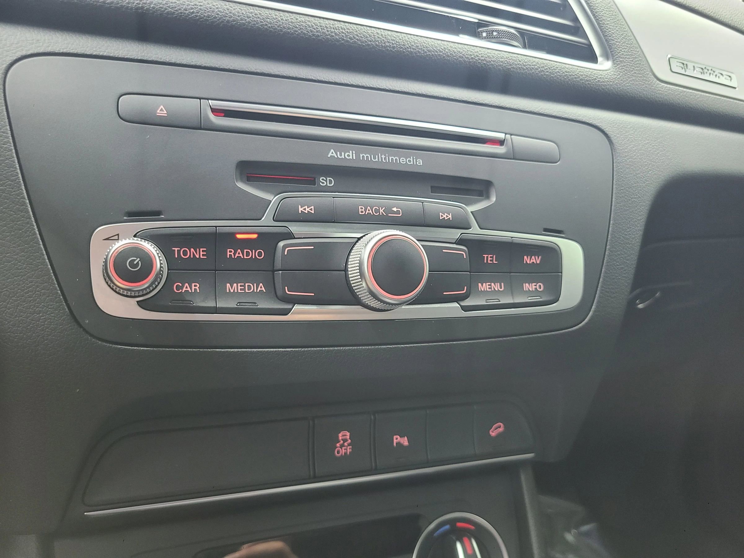 Used 2017 Audi Q3 2.0T Premium image 35