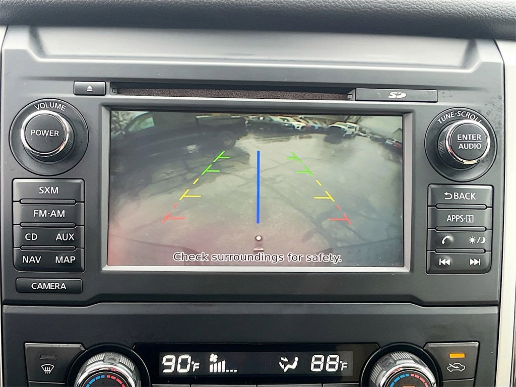 Used 2016 Nissan Titan SL image 14