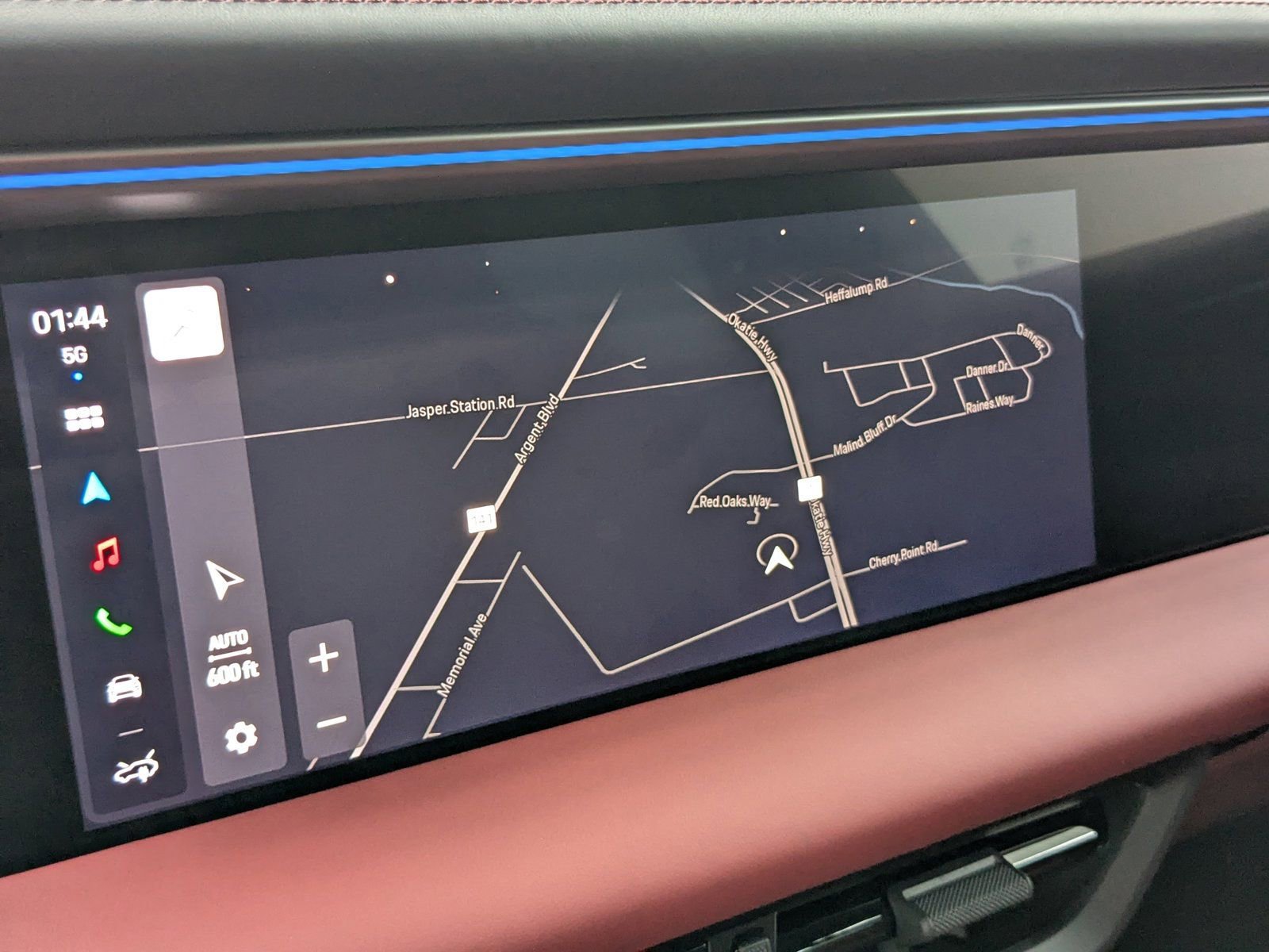 New 2025 Porsche Macan 4 Electric AWD/4WD image 17