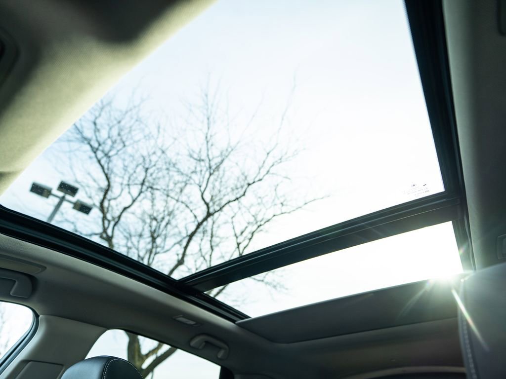 Certified 2023 Acura RDX w/ Technology Package image 42