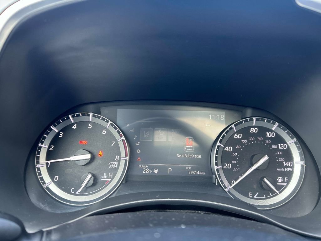 Used 2020 Toyota Highlander XLE image 28