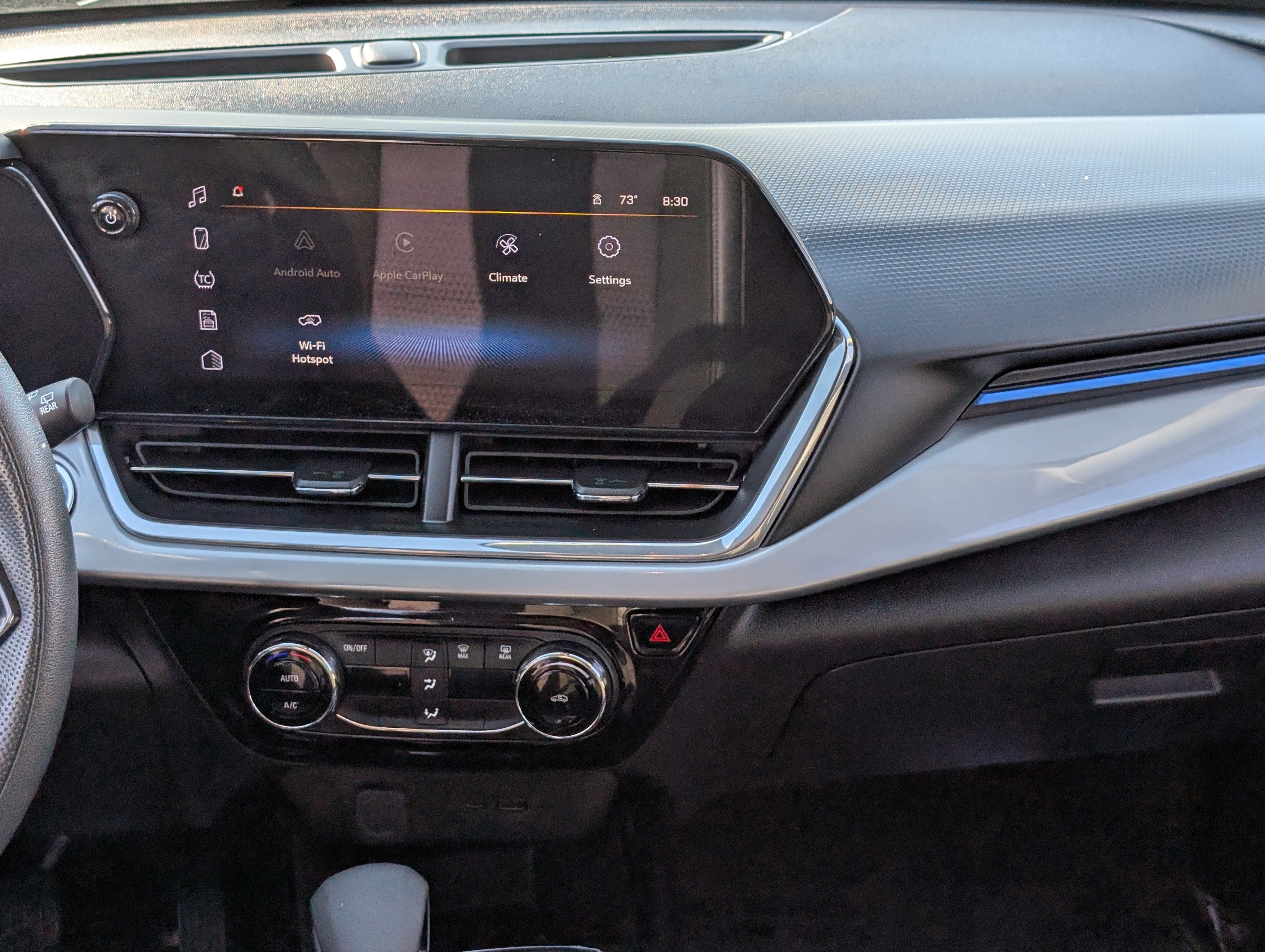 Used 2024 Chevrolet Trax LT FWD image 17