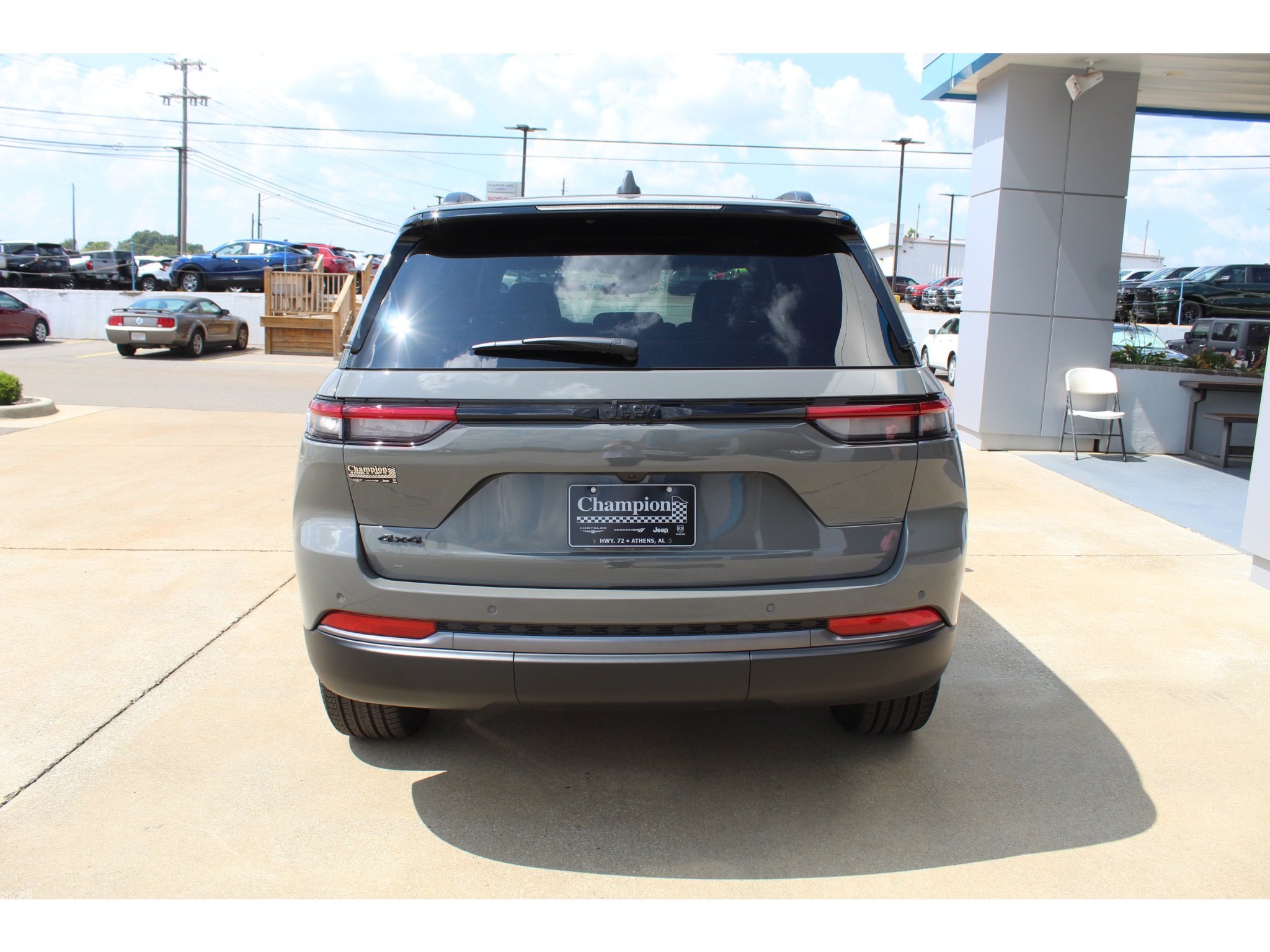 New 2027 Jeep Grand Cherokee Limited AWD/4WD image 6