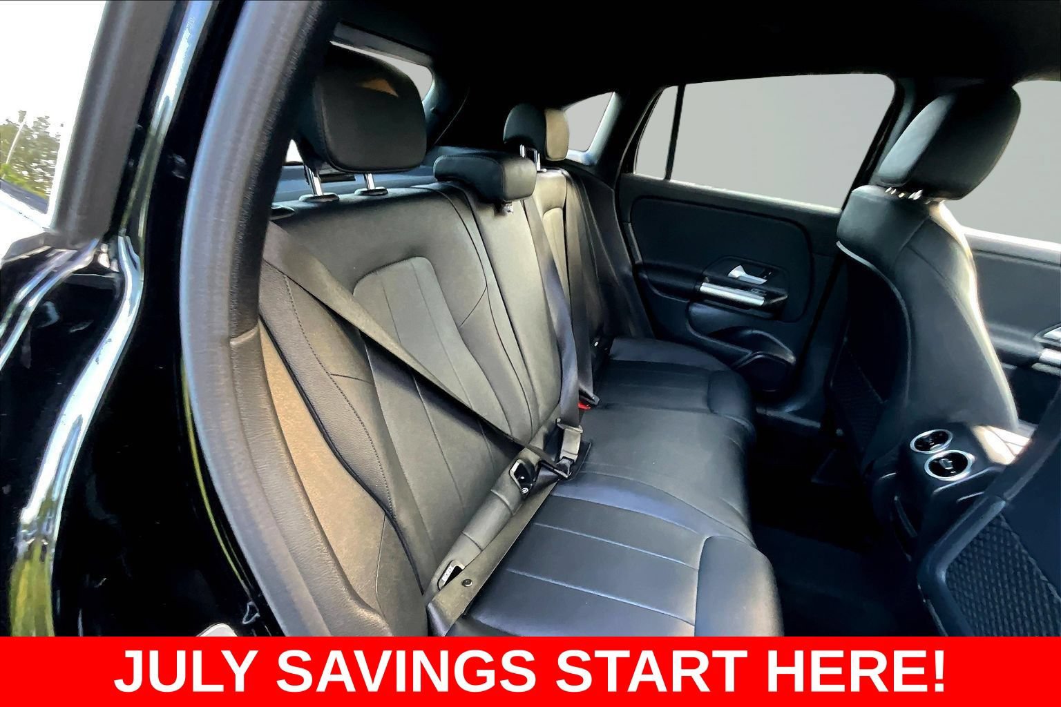 Used 2025 Mercedes-Benz GLA 250 4MATIC image 30
