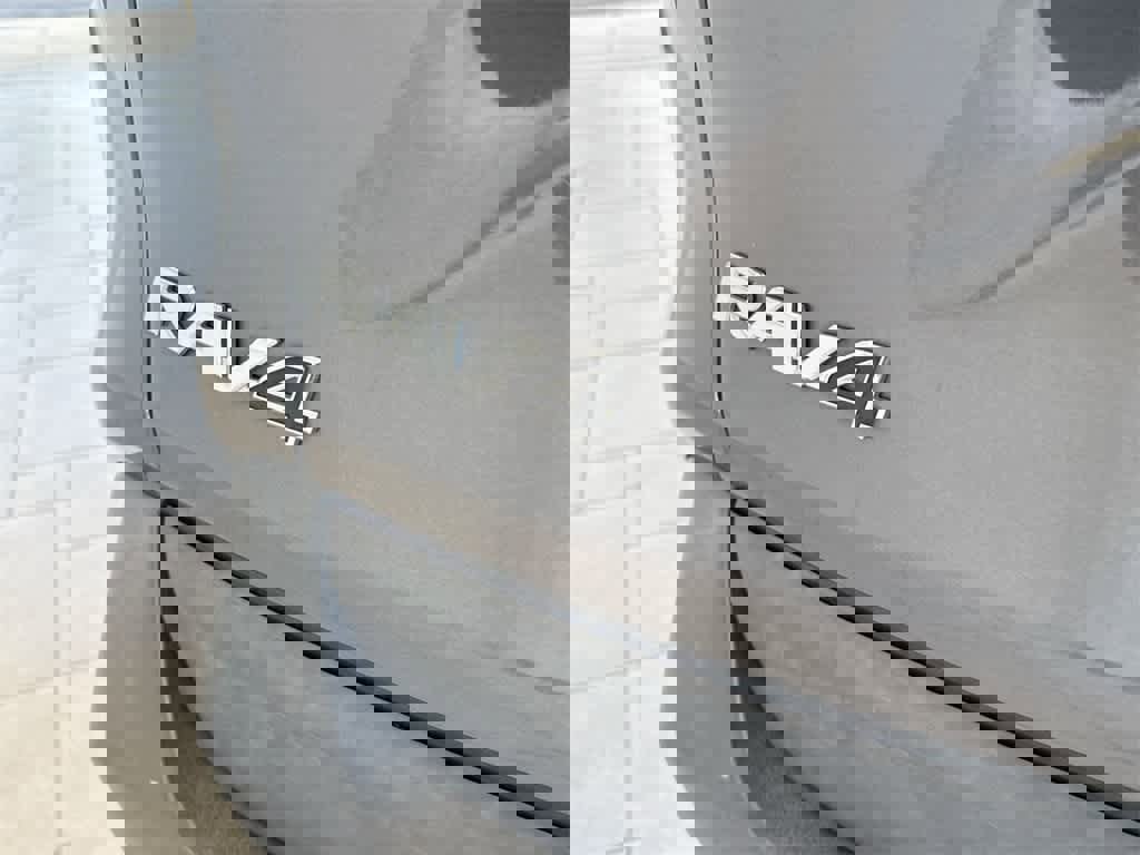 Used 2019 Toyota RAV4 XLE image 13