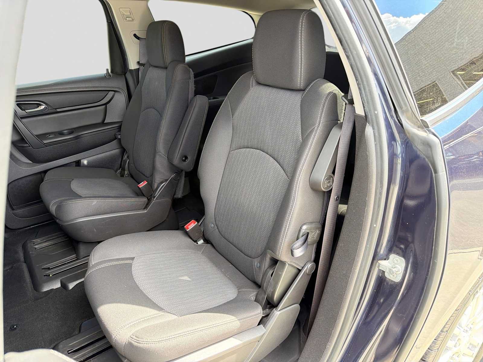 Used 2015 Chevrolet Traverse LT w/ Traveler's Package FWD image 18
