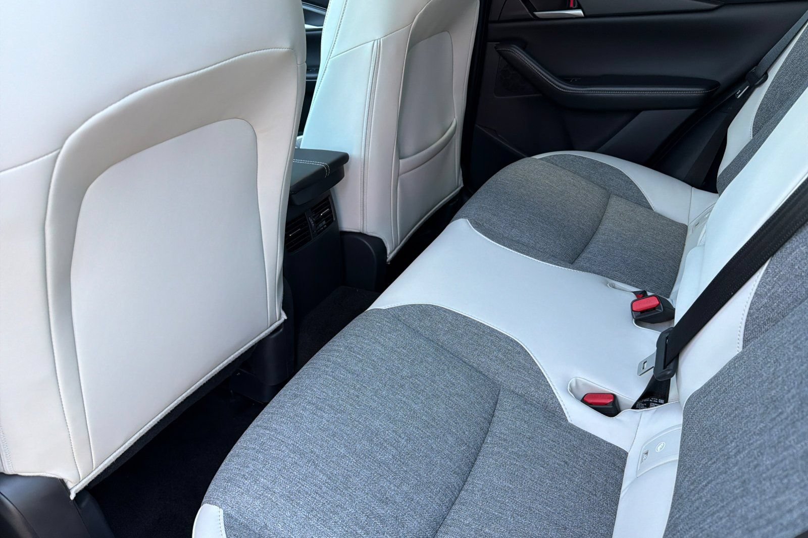 New 2026 MAZDA CX-30 Aire Edition AWD/4WD image 12