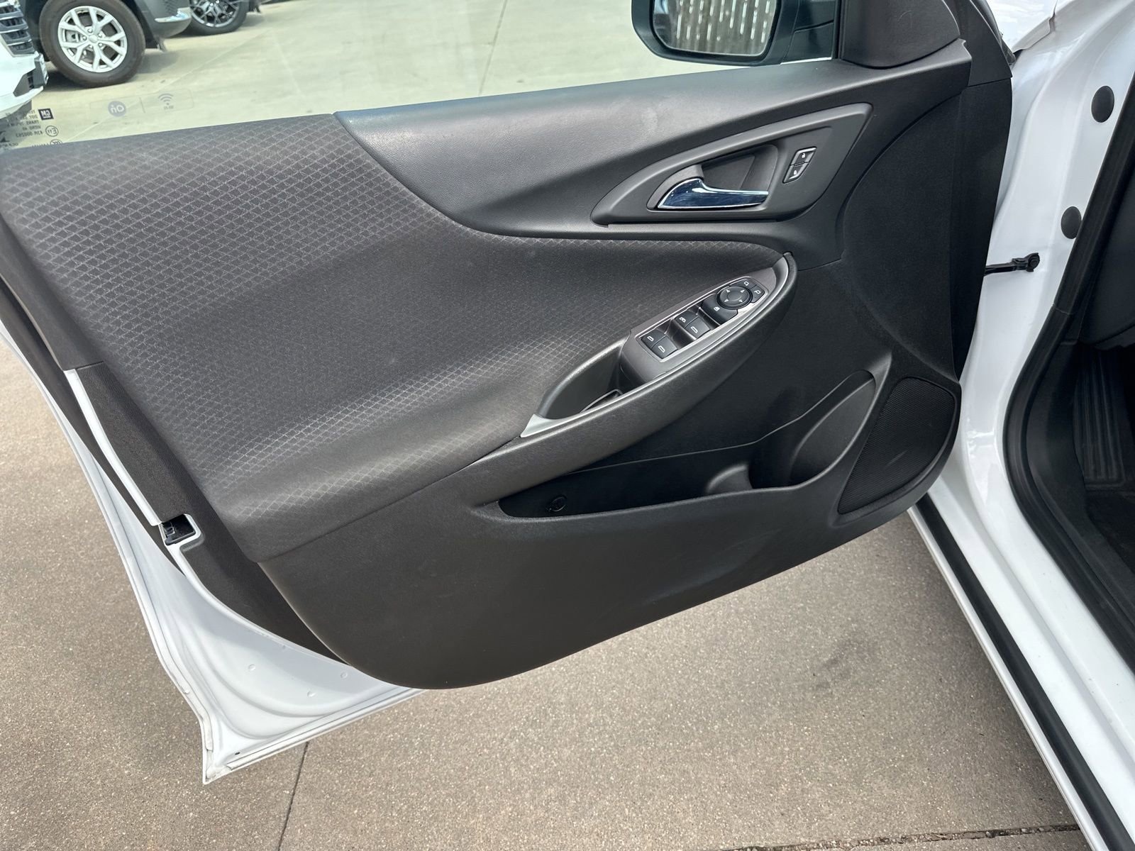 Used 2023 Chevrolet Malibu LT image 21