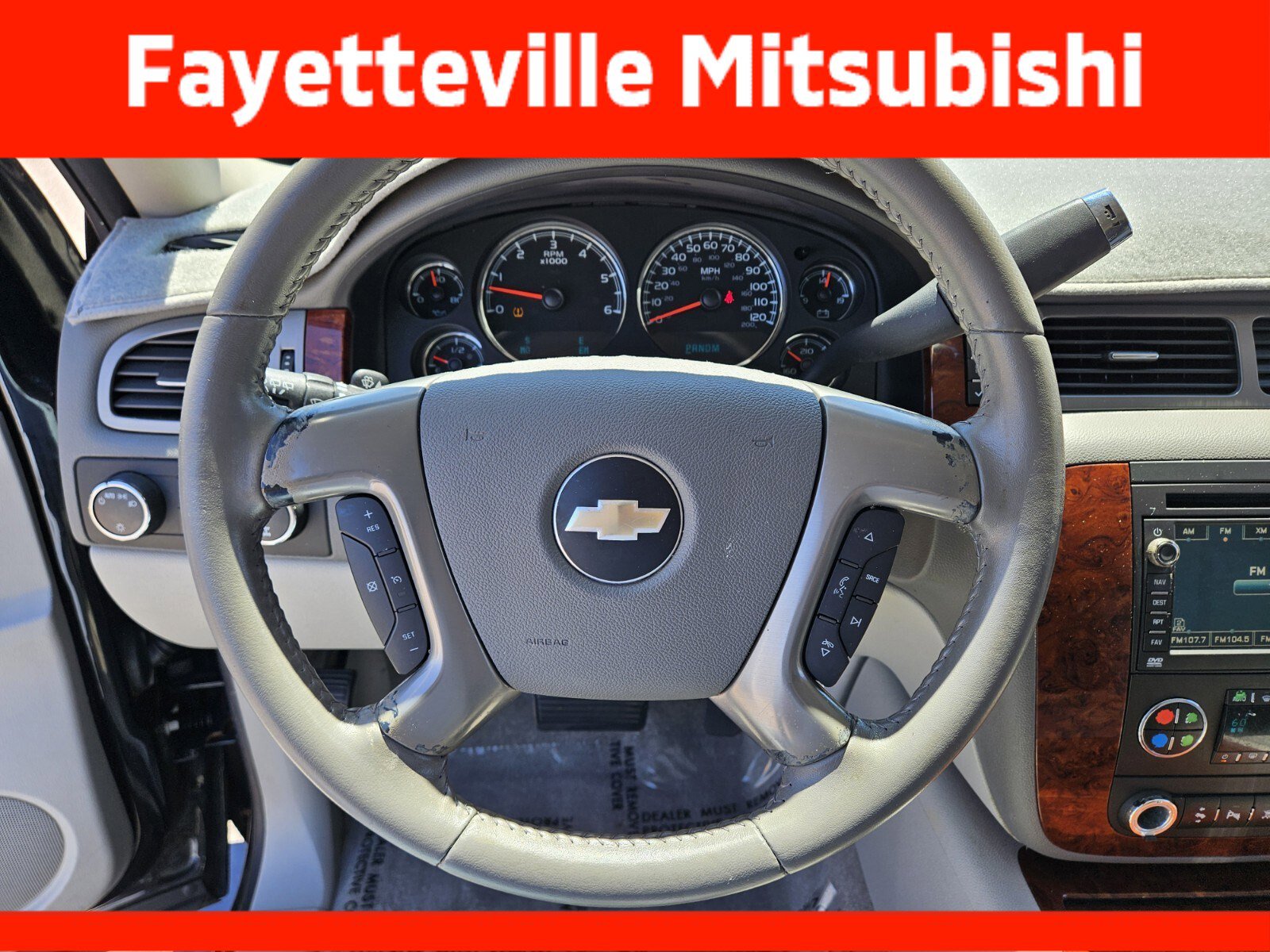 Used 2010 Chevrolet Tahoe LTZ AWD/4WD image 25