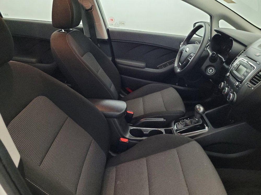 Used 2017 Kia Forte LX FWD image 21