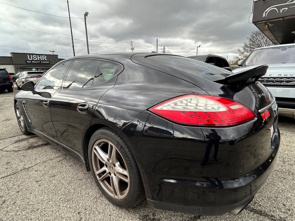Used 2013 Porsche Panamera 4 image 4