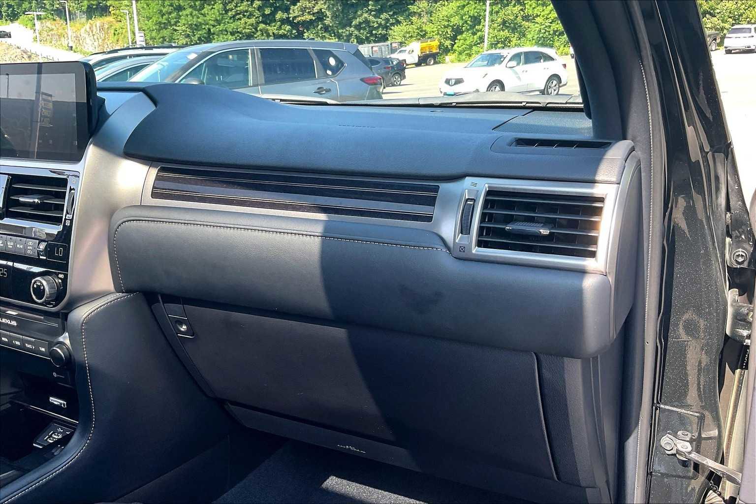 Used 2023 Lexus GX 460 Premium image 13