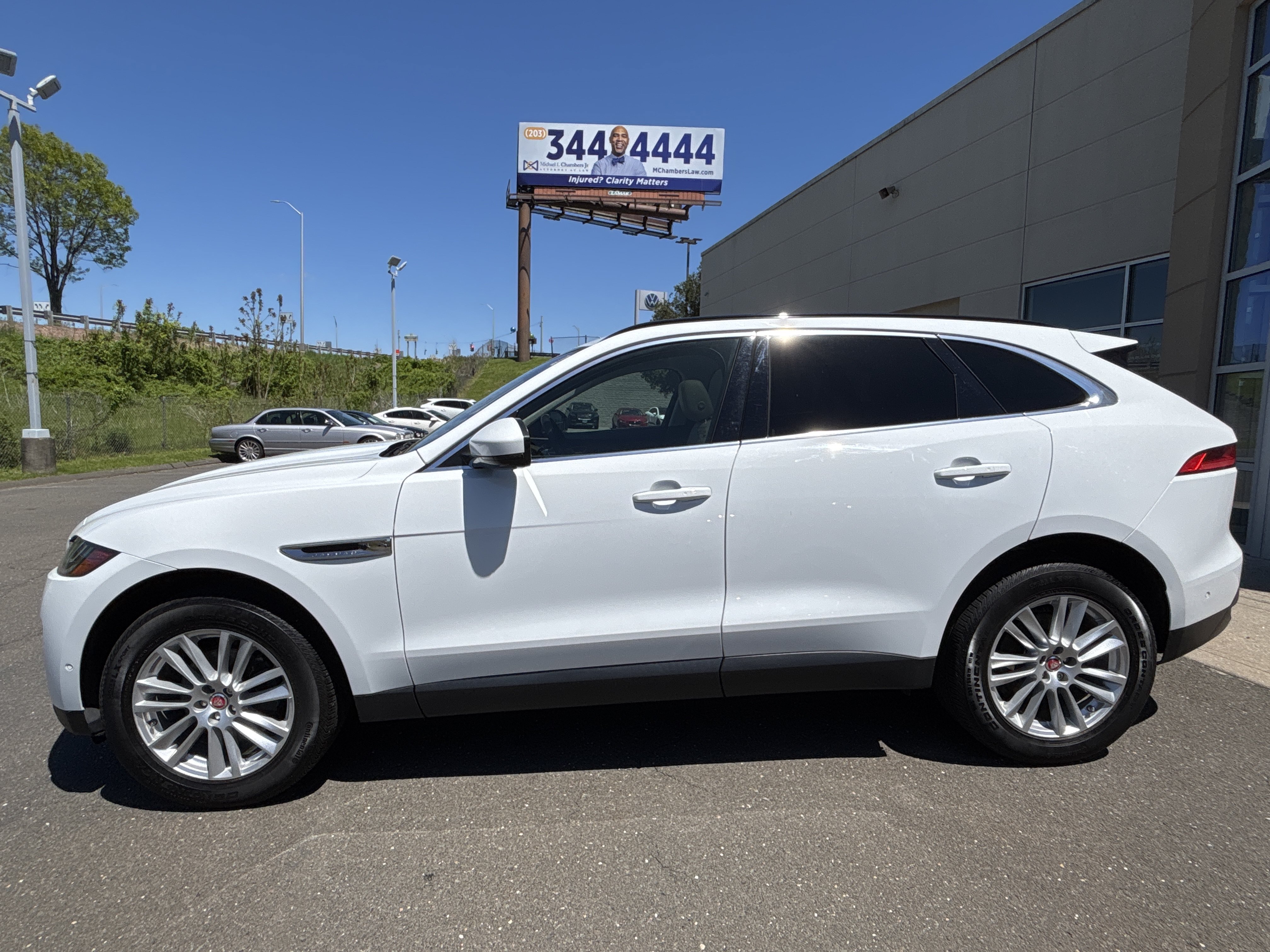 Used 2019 Jaguar F-PACE Prestige AWD/4WD image 6