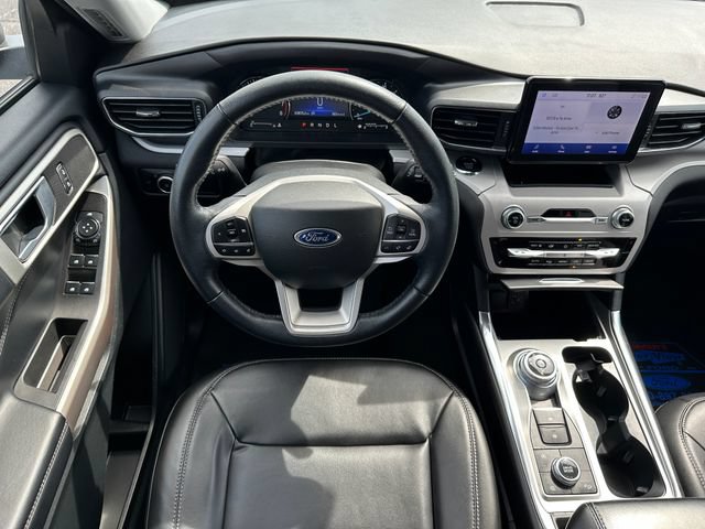 Certified 2023 Ford Explorer XLT w/ Equipment Group 202A AWD/4WD image 15