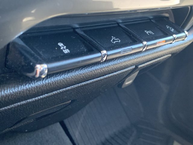 Used 2019 Chevrolet Silverado 1500 LT w/ All Star Edition AWD/4WD image 28