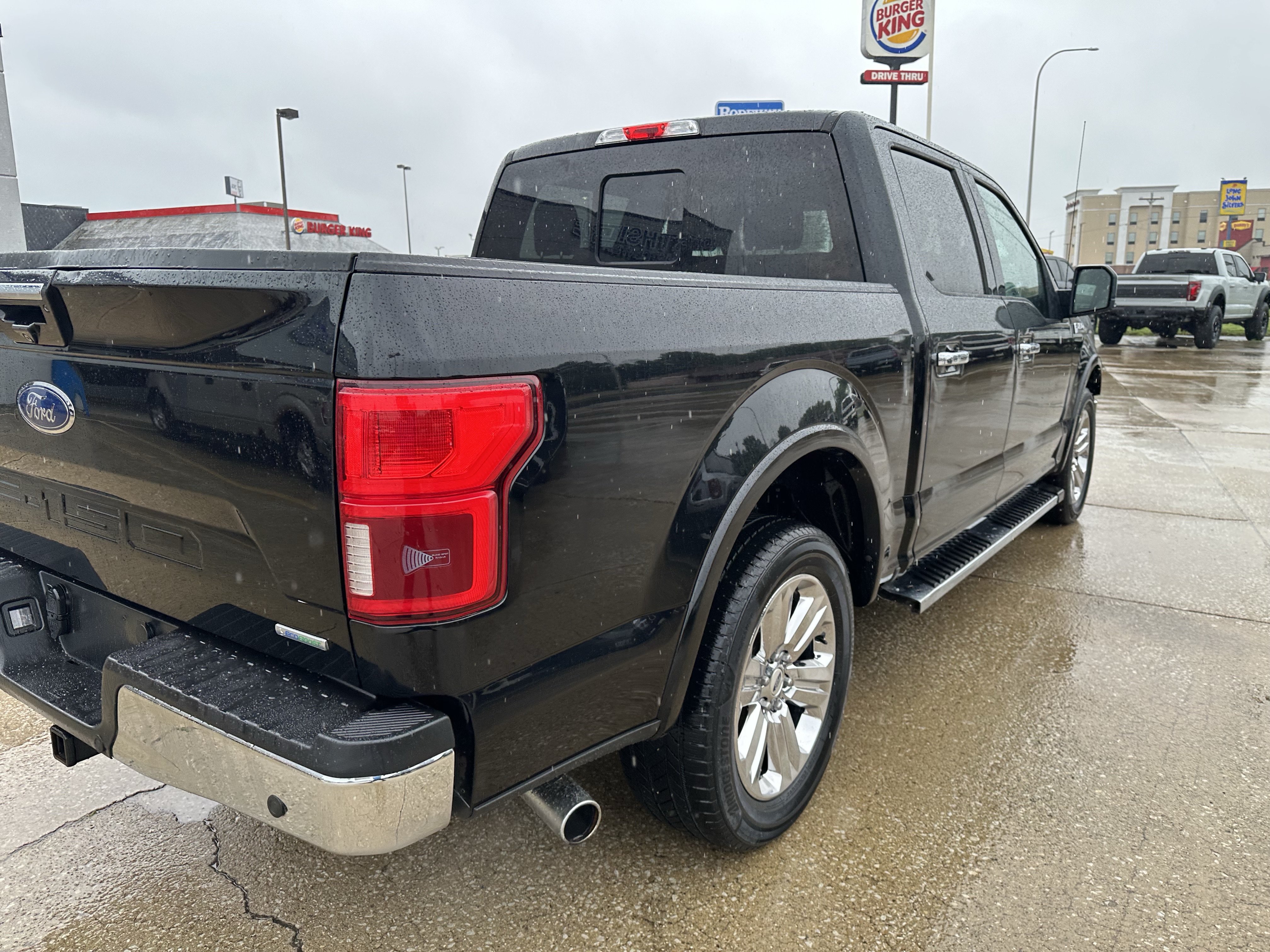 Used 2018 Ford F150 Lariat RWD image 5