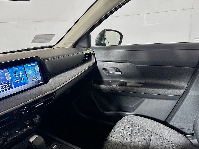 New 2026 Nissan Kicks SV w/ SV Premium Package image 24