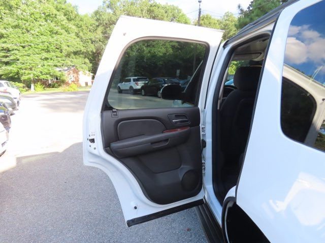 Used 2010 Chevrolet Tahoe LS w/ Interior Plus Package image 10
