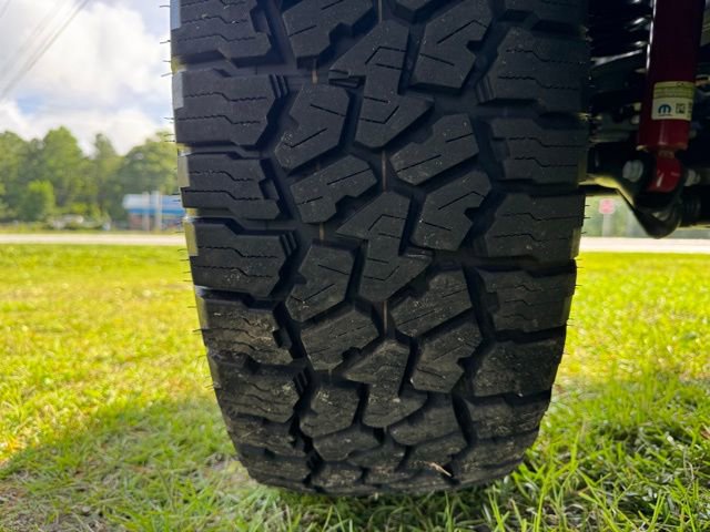 Used 2024 Jeep Gladiator Rubicon w/ Steel Bumper Group image 26