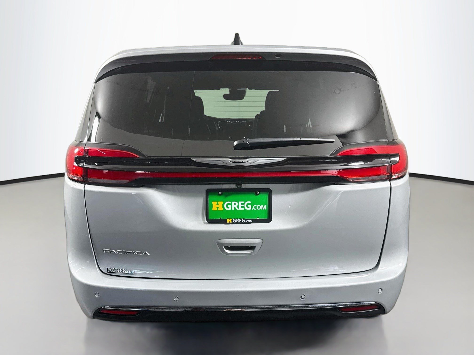 Used 2026 Chrysler Pacifica Select FWD image 8