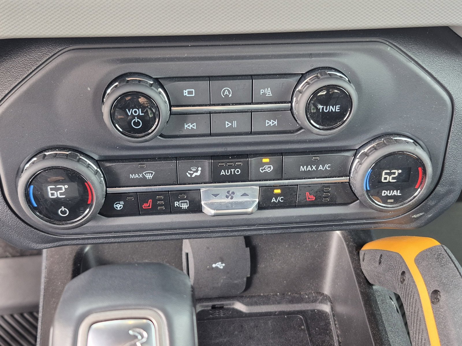 Used 2023 Ford Bronco Badlands AWD/4WD image 30