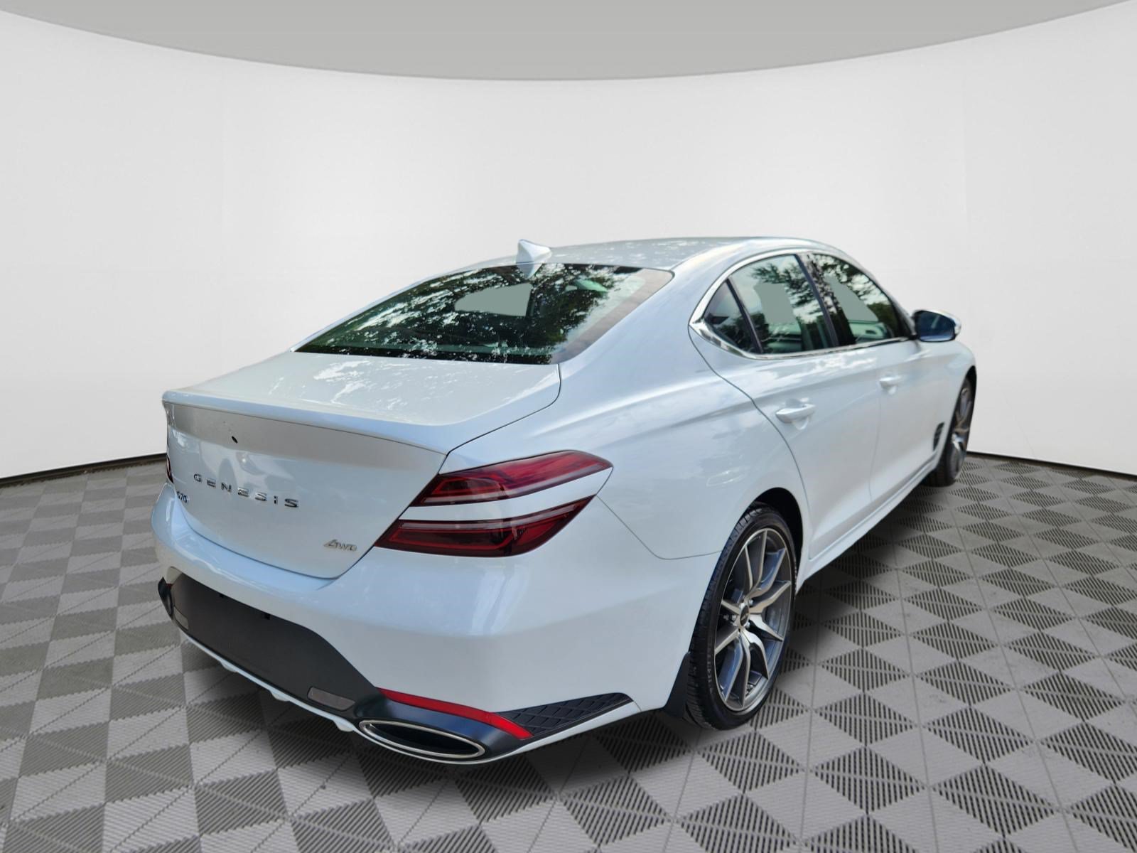 Used 2026 Genesis G70 2.5T AWD/4WD image 4