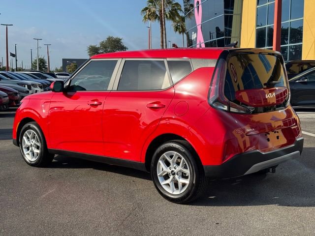 Certified 2025 Kia Soul LX w/ LX Technology Package image 3