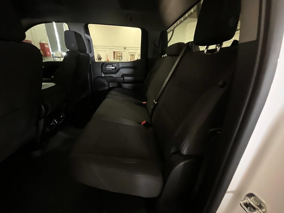 Used 2026 Chevrolet Silverado 1500 Custom AWD/4WD image 27