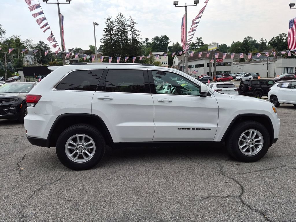 Used 2020 Jeep Grand Cherokee Laredo AWD/4WD image 5