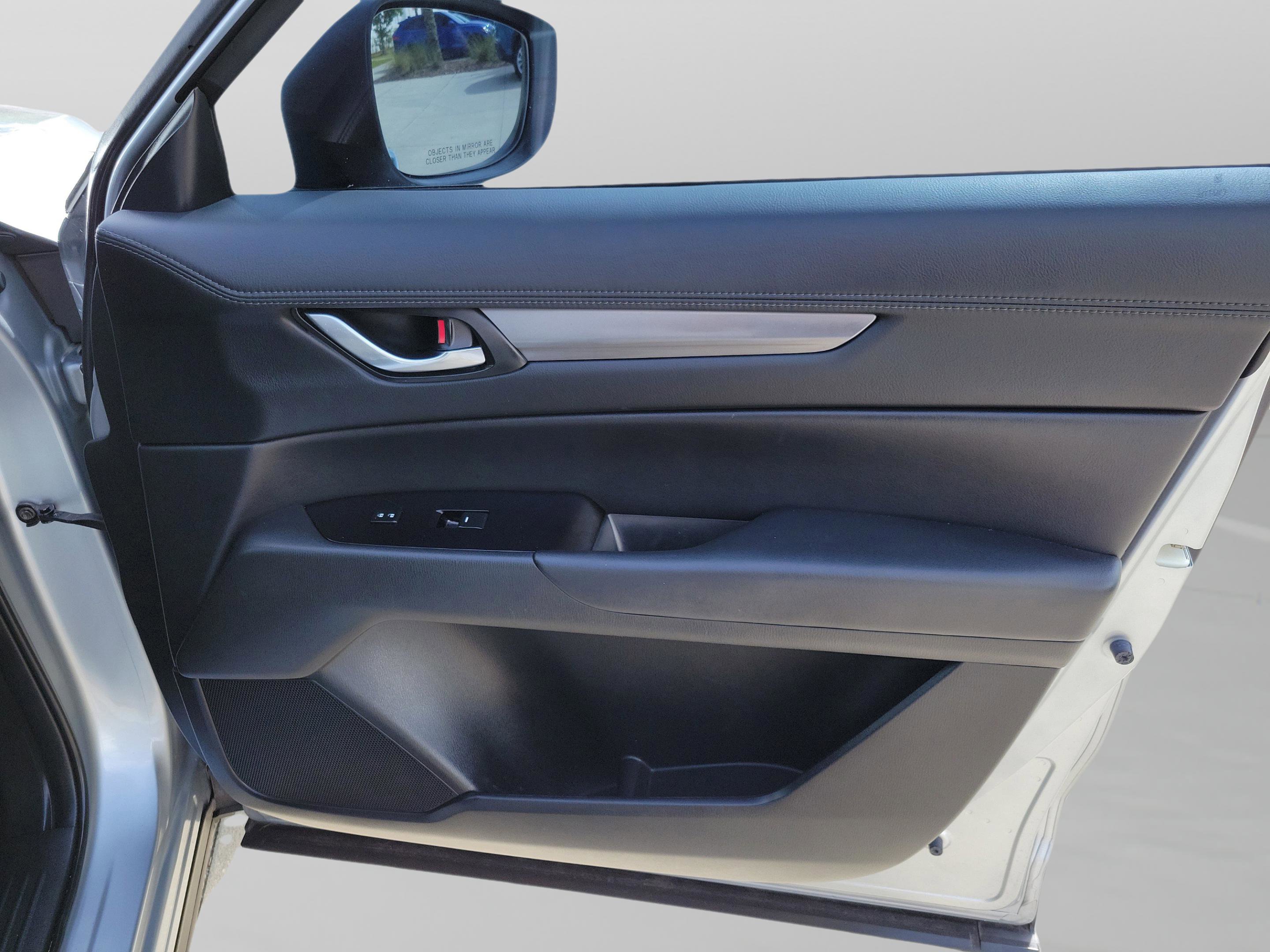 Used 2021 MAZDA CX-5 Touring FWD image 8