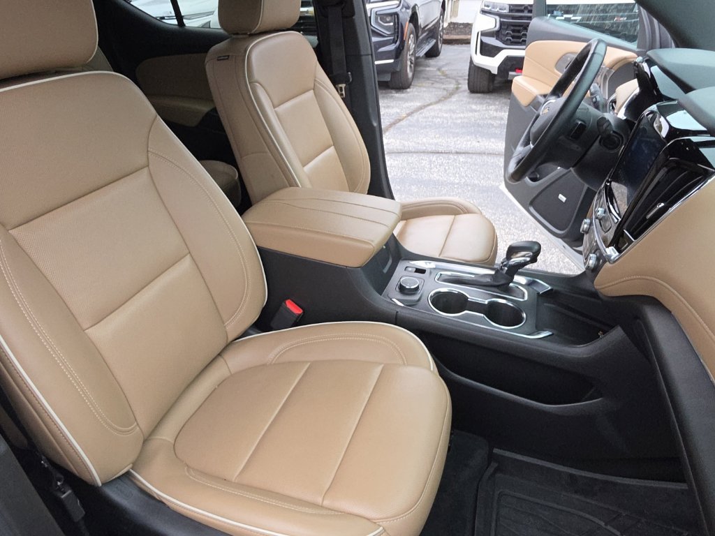 Certified 2023 Chevrolet Traverse Premier w/ LPO, Floor Liner Package AWD/4WD image 31
