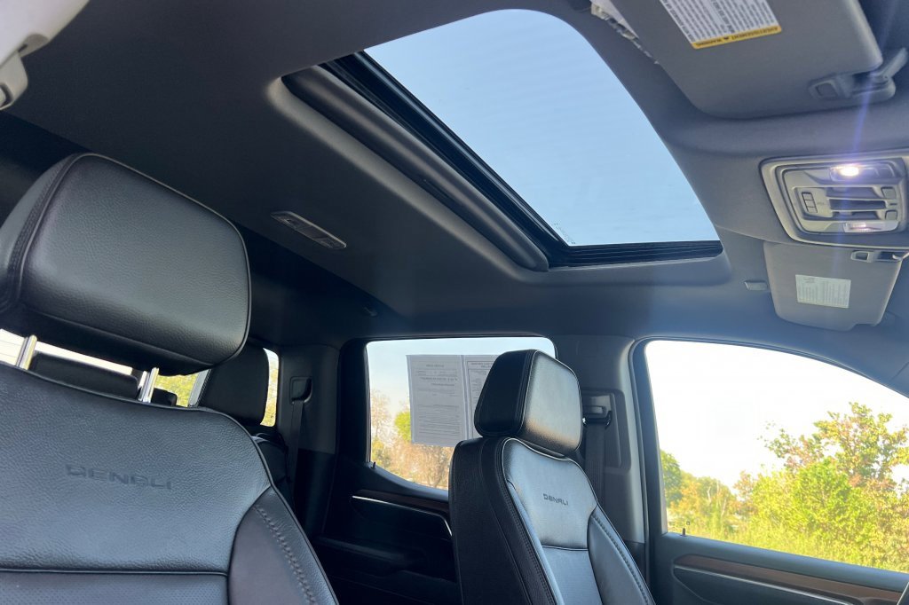 Used 2023 GMC Sierra 1500 Denali image 13