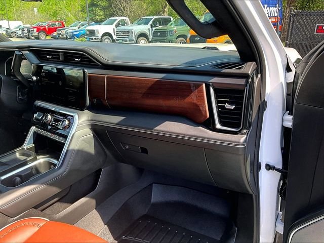 Used 2024 GMC Sierra 2500 Denali Ultimate AWD/4WD image 17